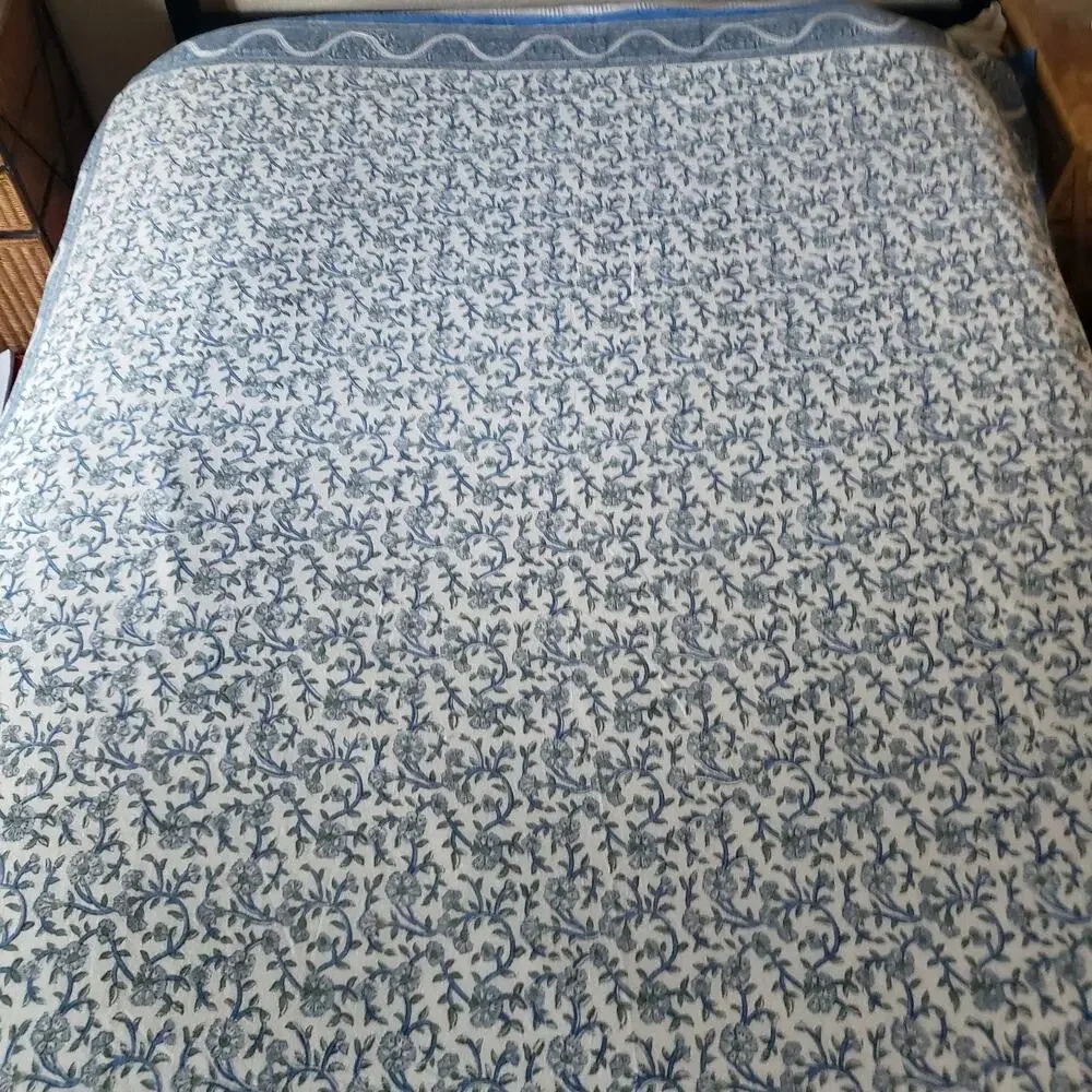 Vintage India Arts Cotton Tablecloth 67x73 Blue White Floral Powerloom India